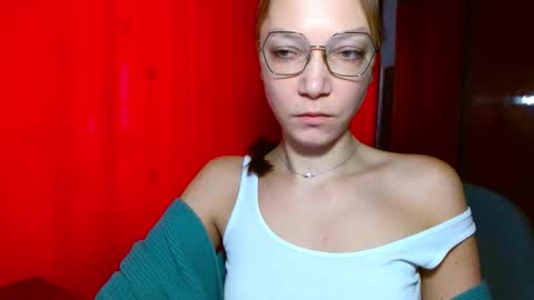 Emilly online show from January 2026 06:29:02 AM