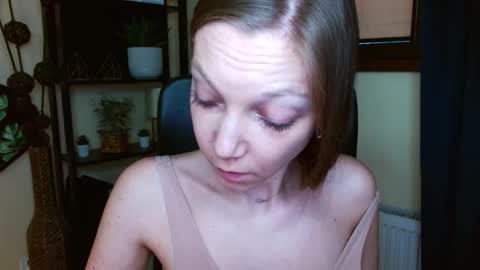 Emilly online show from March 2026 06:42:02 AM