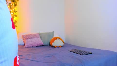 emilly online show from February 2025 07:24:02 AM