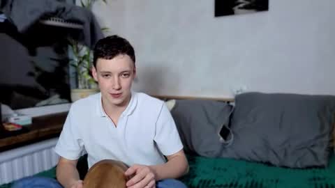 emily0303 online show from October 2025 04:38:02 PM