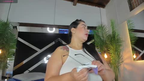 Emily  online show from February 2025 11:09:02 AM