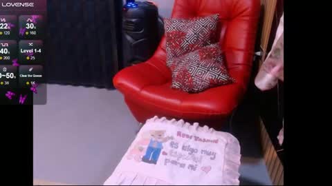 Snapshot of emily1_rosse chatting on May 2026 08:27:02 PM Rosse online show from May 2026 08:27:02 PM