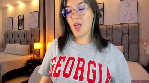 Emily online show from December 2024 09:29:02 AM