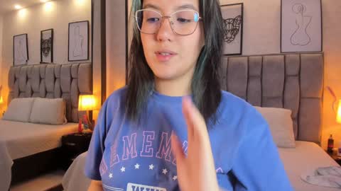 Emily online show from December 2024 07:27:02 AM