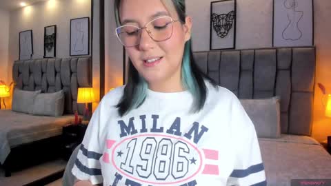 Emily online show from December 2024 03:47:01 AM