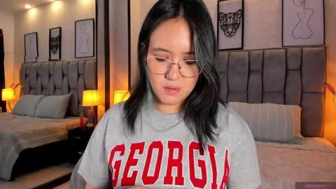 Emily online show from December 2024 06:17:02 AM