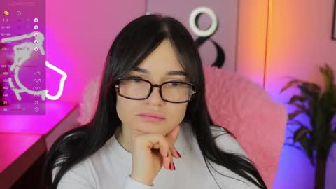 Snapshot of emily___cute chatting on December 2024 02:06:02 PM Emily Cute online show from December 2024 02:06:02 PM