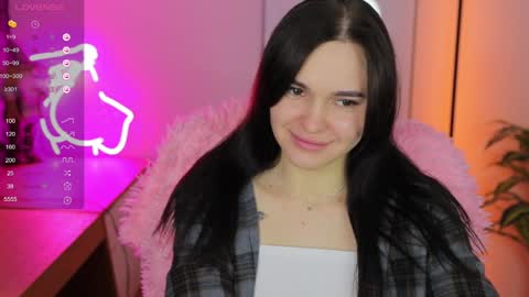 Snapshot of emily___cute chatting on December 2024 02:49:01 PM Emily Cute online show from December 2024 02:49:01 PM