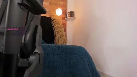 emily_brown04 online show from October 2025 11:31:01 AM