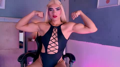 Snapshot of emily_castillo1_ chatting on July 2026 04:50:02 AM emily_castillo1_ online show from July 2026 04:50:02 AM