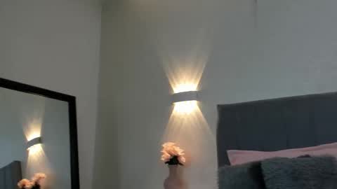 Emily online show from November 2025 05:45:02 PM