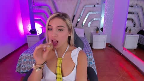 Emily online show from January 2025 01:49:02 PM