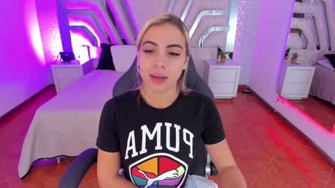 Emily online show from January 2025 10:48:02 AM