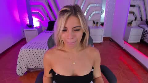 Emily online show from January 2025 10:32:01 AM