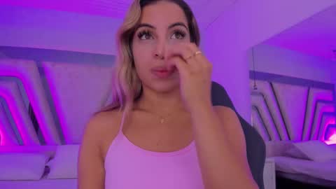 Emily online show from October 2025 11:20:02 AM