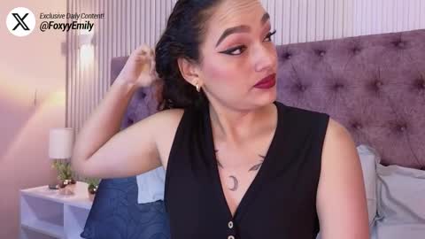 Emily online show from October 2025 08:09:02 PM