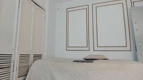 Snapshot of emily_gaviria1 chatting on February 2026 12:14:01 PM emily_gaviria1 online show from February 2026 12:14:01 PM