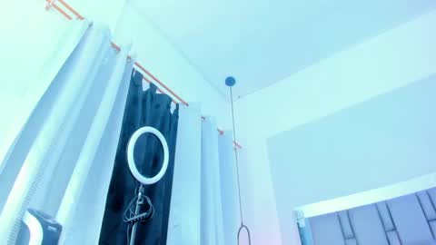 Emi  online show from January 2025 07:38:02 PM