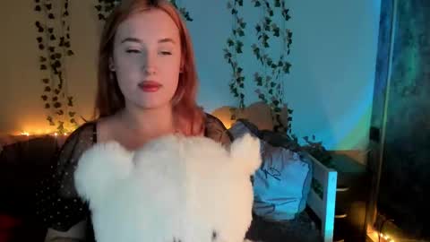 Snapshot of emily_gin chatting on February 2025 05:41:01 AM EMILY online show from February 2025 05:41:01 AM