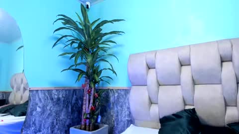 Emily online show from March 2025 09:00:02 PM