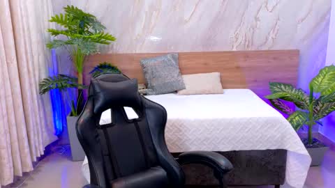 Emily online show from February 2026 11:17:01 AM