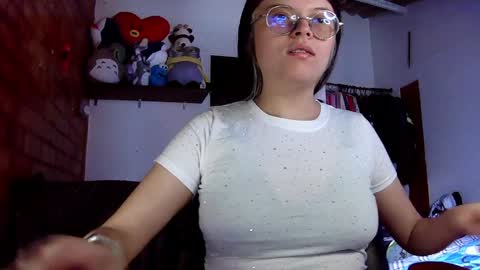 Julieta online show from January 2025 03:47:01 PM