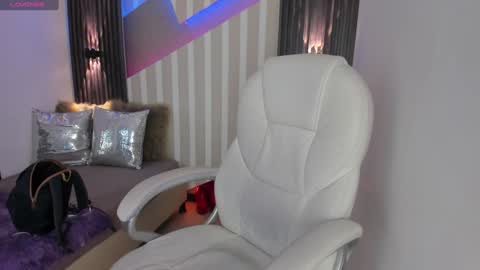 Emily online show from February 2025 02:32:02 PM