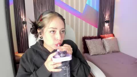 Emily online show from October 2025 02:57:01 PM