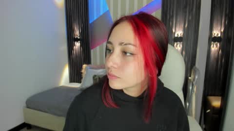 Emily online show from October 2025 02:07:01 PM