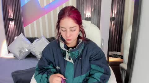 Emily online show from November 2025 02:50:01 PM