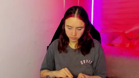 emily_lindey online show from December 2025 03:11:02 AM