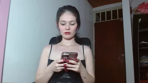 Emily littesweets online show from November 2025 12:33:01 AM
