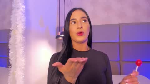 emily_luve online show from December 2025 07:10:01 PM