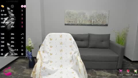 Emily online show from October 2025 06:44:01 AM