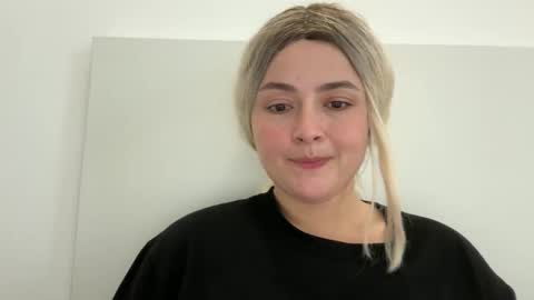 emily_morning_dew online show from October 2025 11:09:02 AM