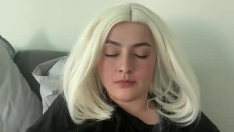 emily_morning_dew online show from March 2026 03:40:01 PM