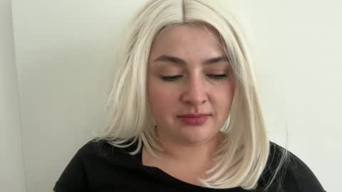 emily_morning_dew online show from April 2026 10:52:02 AM