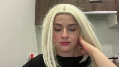 emily_morning_dew online show from April 2026 11:27:01 AM