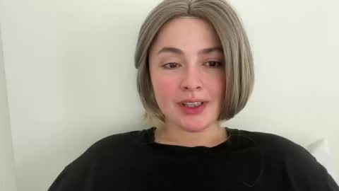 Snapshot of emily_morning_dew chatting on April 2026 08:02:02 AM emily_morning_dew online show from April 2026 08:02:02 AM