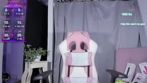 emily_palmeer online show from February 2025 11:30:02 AM