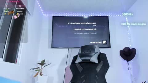 emily_palmeer online show from February 2026 10:23:01 AM