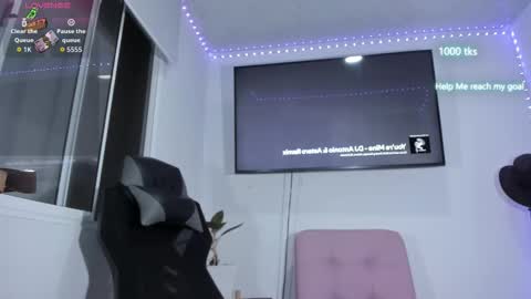 emily_palmeer online show from February 2026 08:46:01 AM