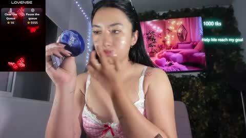 emily_palmeer online show from June 2026 09:37:01 AM