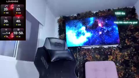 Snapshot of emily_palmeer chatting on July 2026 10:51:02 AM emily_palmeer online show from July 2026 10:51:02 AM