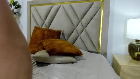 Emily online show from December 2024 04:38:02 AM