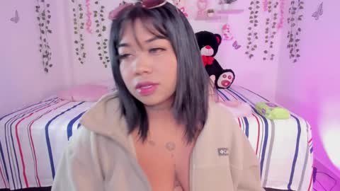 Emily online show from January 2025 06:58:02 AM