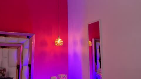 Emily online show from September 2025 11:32:02 AM