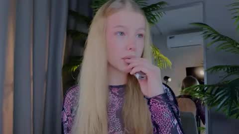 emily shepard online show from March 2026 03:32:02 AM