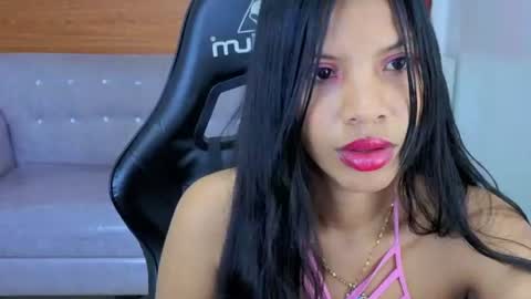 Snapshot of emily_smith_t chatting on June 2026 07:47:01 PM emily_smith_t online show from June 2026 07:47:01 PM