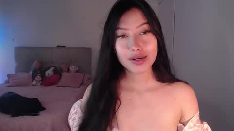 Emily  Swan online show from January 2025 05:26:01 PM